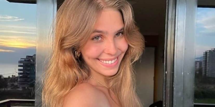 Gabriela Medeiros Gabriela Medeiros