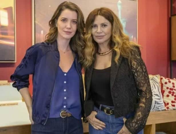 Vênus (Nathalia Dill) e Joana (Silvia Rizzo) em Família é Tudo (Foto: Reprodução / Globo) Vênus (Nathalia Dill) e Joana (Silvia Rizzo) em Família é Tudo (Foto: Reprodução / Globo)