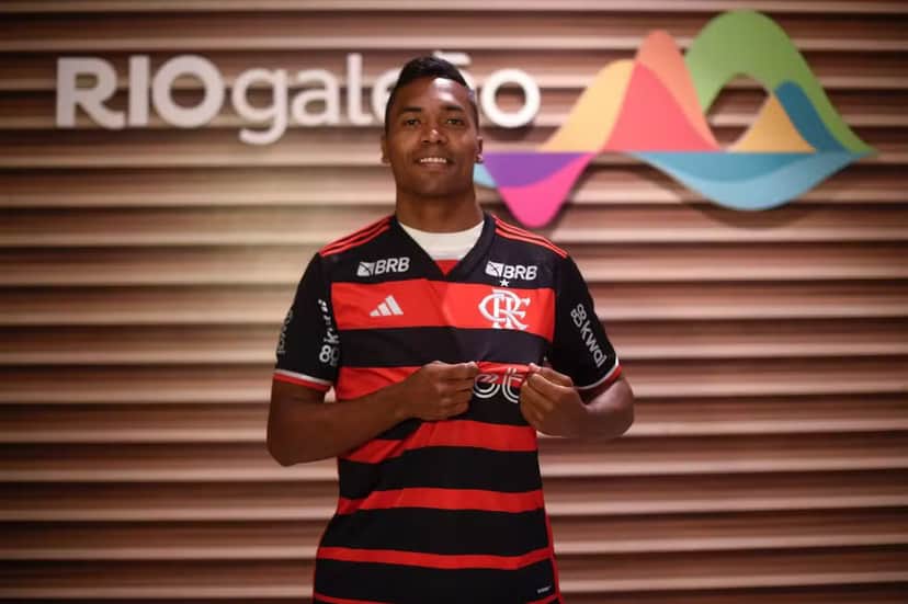 Alex Sandro no Flamengo - (Foto: Reprodução / GE)