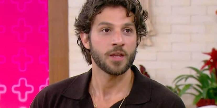Chay Suede - Foto: Internet Chay Suede - Foto: Internet