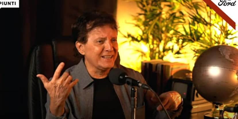 O também músico e compositor, Gilliard relembrou momento especiais com o irmão de Luciano (Foto: Reprodução/Youtube) O também músico e compositor, Gilliard relembrou momento especiais com o irmão de Luciano (Foto: Reprodução/Youtube)