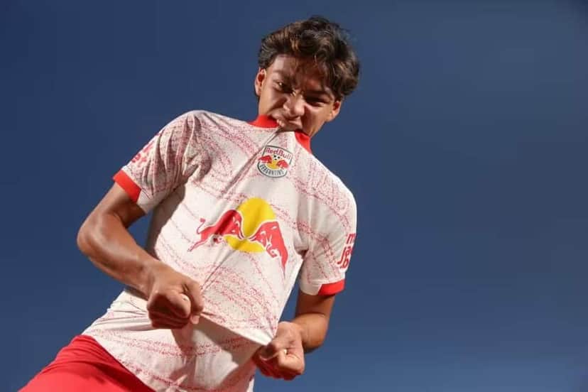 Revelado no Corinthians, João Neto assinou com o Red Bull Bragantino (Foto: Divulgação) Revelado no Corinthians, João Neto assinou com o Red Bull Bragantino (Foto: Divulgação)