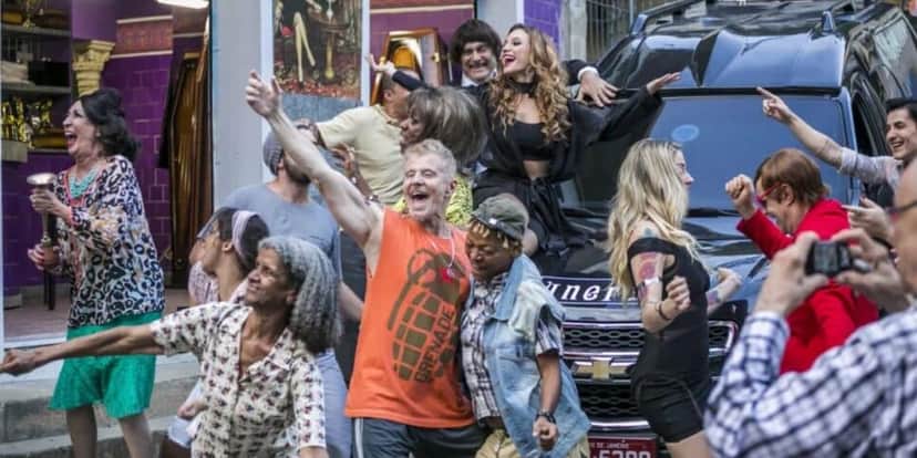 Os atores se divertiam fazendo a série Pé na Cova (Reprodução: Globo) Os atores se divertiam fazendo a série Pé na Cova (Reprodução: Globo)