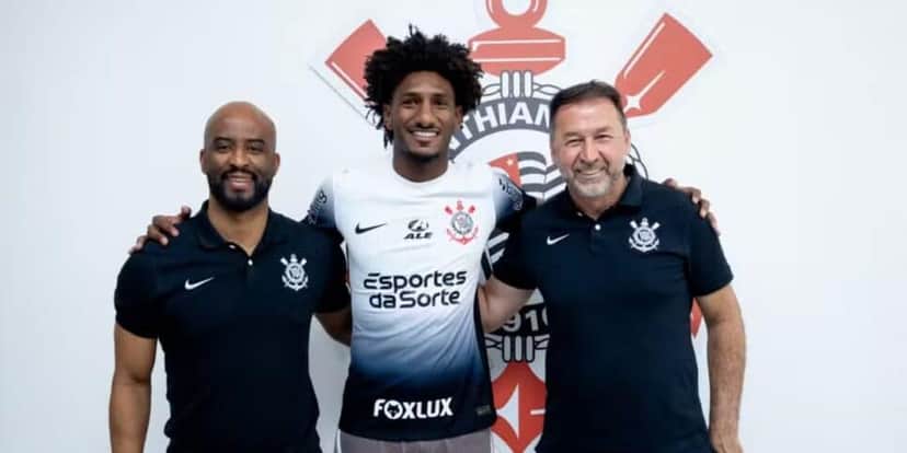 Talles Magno chegou na janela de julho (Reprodução: Rodrigo Coca/ Ag. Corinthians) Talles Magno chegou na janela de julho (Reprodução: Rodrigo Coca/ Ag. Corinthians)