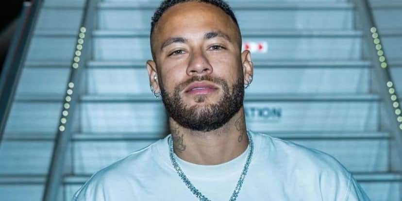 O famoso jogador de futebol do Al-Hilal e da Seleção Brasileira, Neymar (Foto: Internet) O famoso jogador de futebol do Al-Hilal e da Seleção Brasileira, Neymar (Foto: Internet)