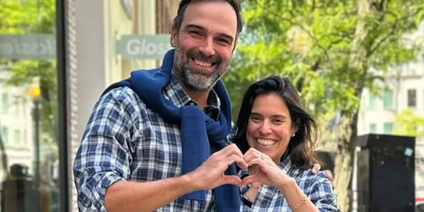Apresentador da Globo com a esposa, Ana Cristina (Foto: Reprodução/ Instagram) Apresentador da Globo com a esposa, Ana Cristina (Foto: Reprodução/ Instagram)