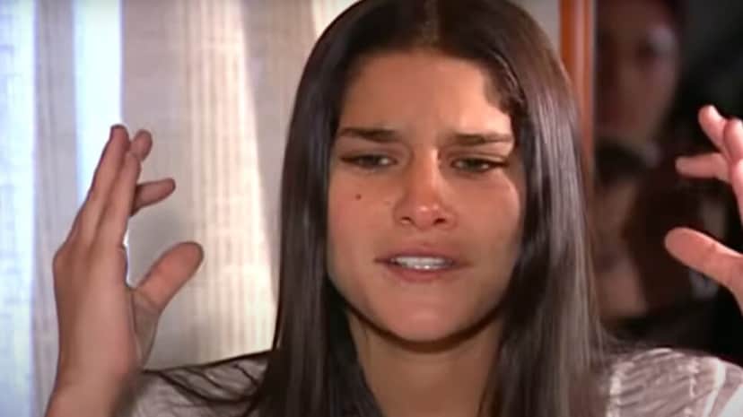 Serena explica que febre de Rafael passou para estátua de barro (Foto: Reprodução/ Globo) Serena explica que febre de Rafael passou para estátua de barro (Foto: Reprodução/ Globo)