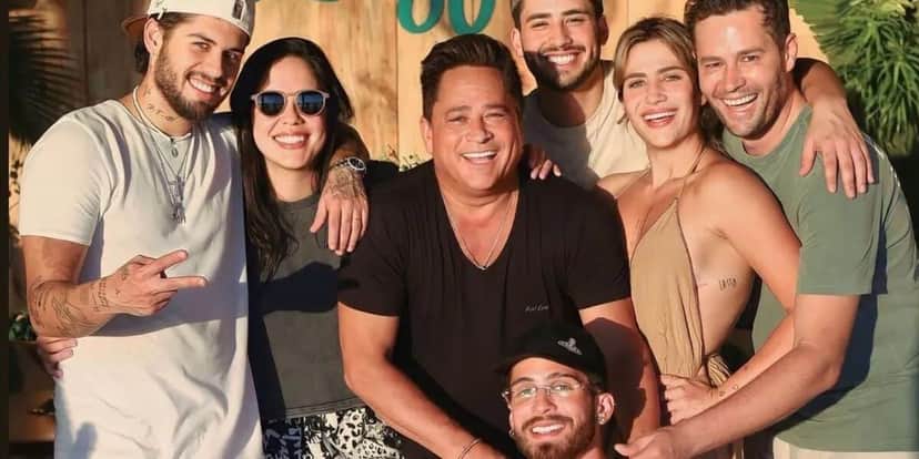 http://tvfoco.uai.com.br/wp-content/uploads/2015/05/Daniela-Mercury.jpg