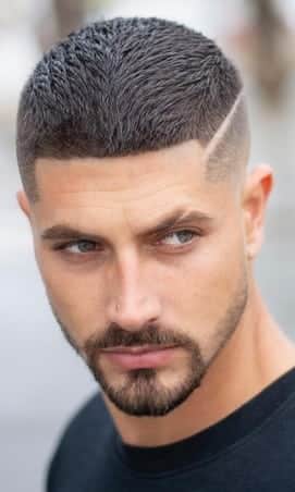 Corte Masculino Assimétrico (Foto: Reprodução / Pinterest) Corte Masculino Assimétrico (Foto: Reprodução / Pinterest)