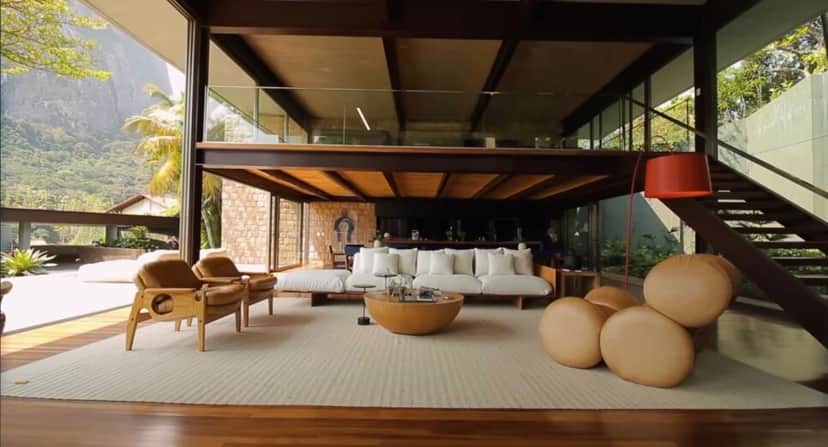 Casa é cercada por luxo e bom gosto (Foto: Piquet Realty) Casa é cercada por luxo e bom gosto (Foto: Piquet Realty)