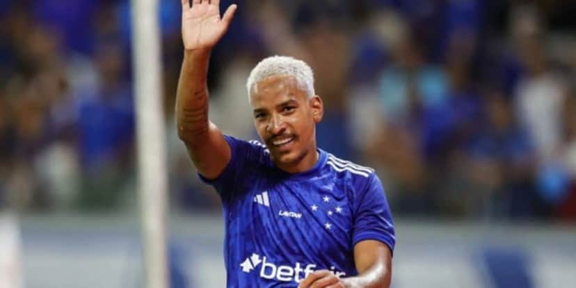 Matheus Pereira é o craque da Raposa na temporada (Reprodução Gilson Lobo/AGIF) Matheus Pereira é o craque da Raposa na temporada (Reprodução Gilson Lobo/AGIF)