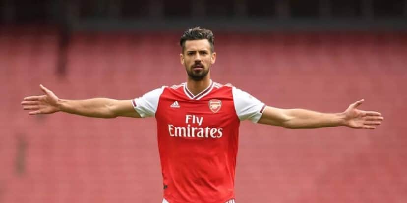 O zagueiro de futebol também jogou no Arsenal (Reprodução: Stuart MacFarlane) O zagueiro de futebol também jogou no Arsenal (Reprodução: Stuart MacFarlane)