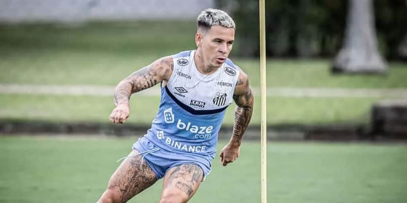 Soteldo ainda pertence ao Santos, mas está emprestado ao Grêmio (Reprodução: Raul Baretta) Soteldo ainda pertence ao Santos, mas está emprestado ao Grêmio (Reprodução: Raul Baretta)