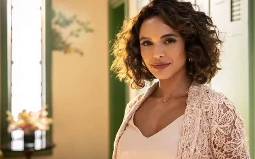 Xaviera (Giovana Cordeiro) em No Rancho Fundo; ela teve um 'final feliz' em Mar do Sertão (Foto: Reprodução / Fábio Rocha / Globo) Xaviera (Giovana Cordeiro) em No Rancho Fundo; ela teve um 'final feliz' em Mar do Sertão (Foto: Reprodução / Fábio Rocha / Globo)
