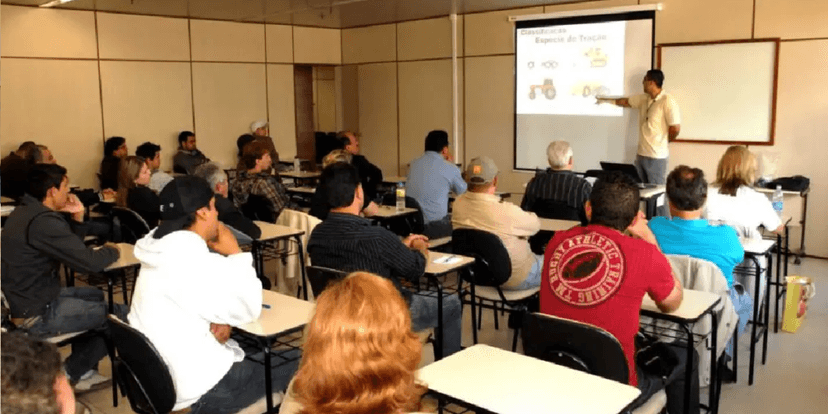 Curso de reciclagem (Foto: Reprodução/ Internet) Curso de reciclagem (Foto: Reprodução/ Internet)