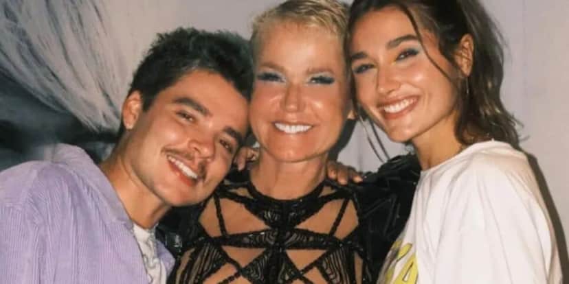 João, Xuxa e Sasha (Reprodução/Caras Brasil) João, Xuxa e Sasha (Reprodução/Caras Brasil)
