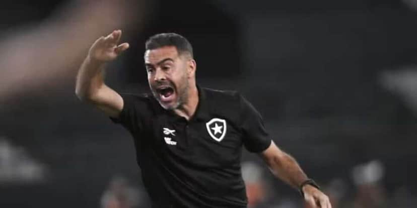 Artur Jorge vive uma de suas melhores temporadas como treinador (Reprodução: André Durão) Artur Jorge vive uma de suas melhores temporadas como treinador (Reprodução: André Durão)