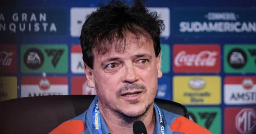 Diniz tem demissão aprovada no Cruzeiro e entra na mira de rival (Foto: Gustavo Aleixo/Cruzeiro) Diniz tem demissão aprovada no Cruzeiro e entra na mira de rival (Foto: Gustavo Aleixo/Cruzeiro)