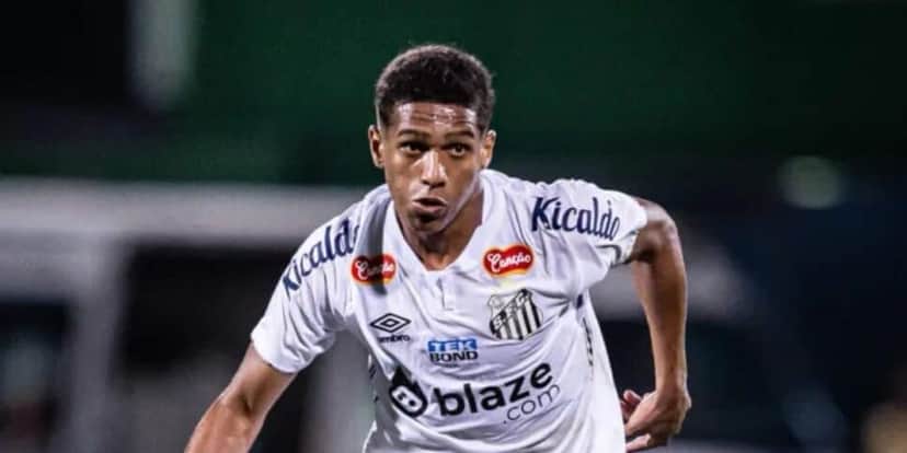 Lateral-esquerda Souza, do Santos, está na mira do São Paulo (Foto: Raul Baretta/ Santos FC) Lateral-esquerda Souza, do Santos, está na mira do São Paulo (Foto: Raul Baretta/ Santos FC)