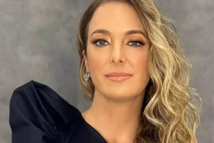 http://tvfoco.uai.com.br/wp-content/uploads/2015/05/Daniela-Mercury.jpg