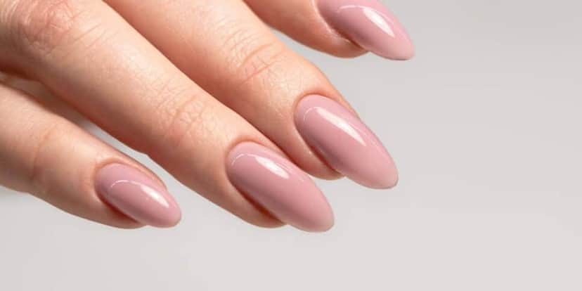 Esmalte nude (Foto: Canva) Esmalte nude (Foto: Canva)