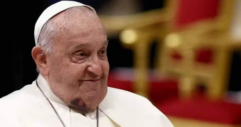 Papa (Foto: Guglielmo Mangiapane/Reuters) Papa (Foto: Guglielmo Mangiapane/Reuters)