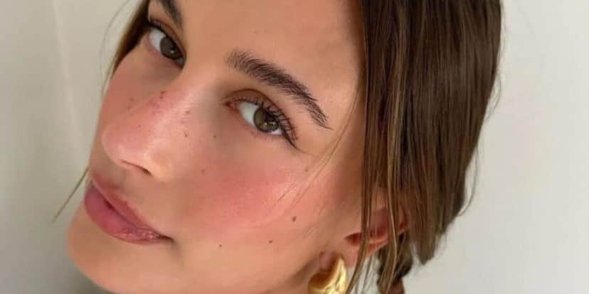 Sobrancelhas, Hailey Bieber Sobrancelhas, Hailey Bieber