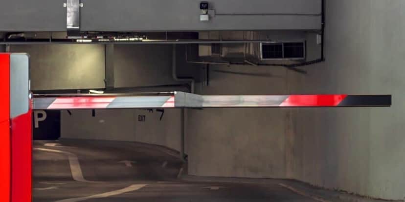 Cancela de estacionamento (Foto: Canva) 