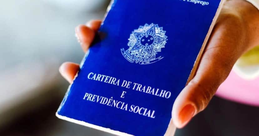 Carteira de trabalho (Foto: Reprodução/ Internet) Carteira de trabalho (Foto: Reprodução/ Internet)