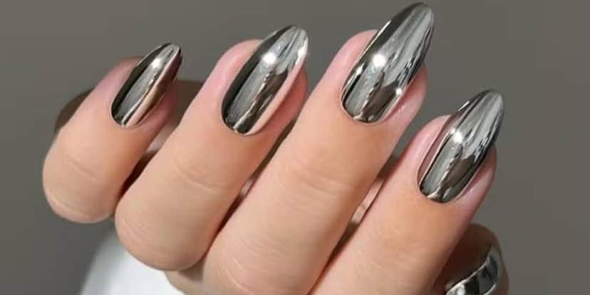 Efeito espelhado (Foto; Foto: Instagram/@heygreatnails) Efeito espelhado (Foto; Foto: Instagram/@heygreatnails)