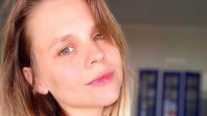 Atriz Daniela Carvalho assumiu fazer faxina no exterior para bancar estudos (Foto: Reprodução/ Instagram) Atriz Daniela Carvalho assumiu fazer faxina no exterior para bancar estudos (Foto: Reprodução/ Instagram)