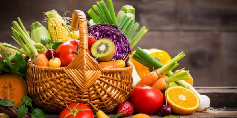 Frutas e verduras diminuem os riscos da doença (Reprodução: Internet)