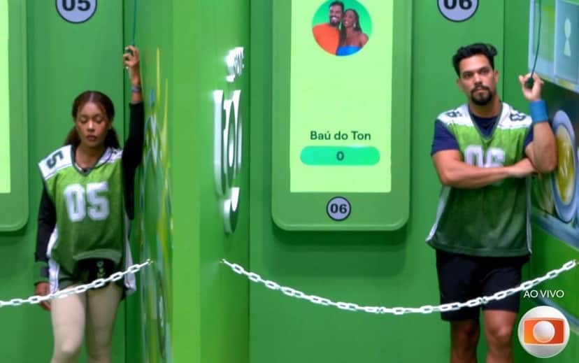 Giovanna e Vinícius durante a Prova do Líder do BBB25 (Foto: Reprodução / Globo) Giovanna e Vinícius durante a Prova do Líder do BBB25 (Foto: Reprodução / Globo)