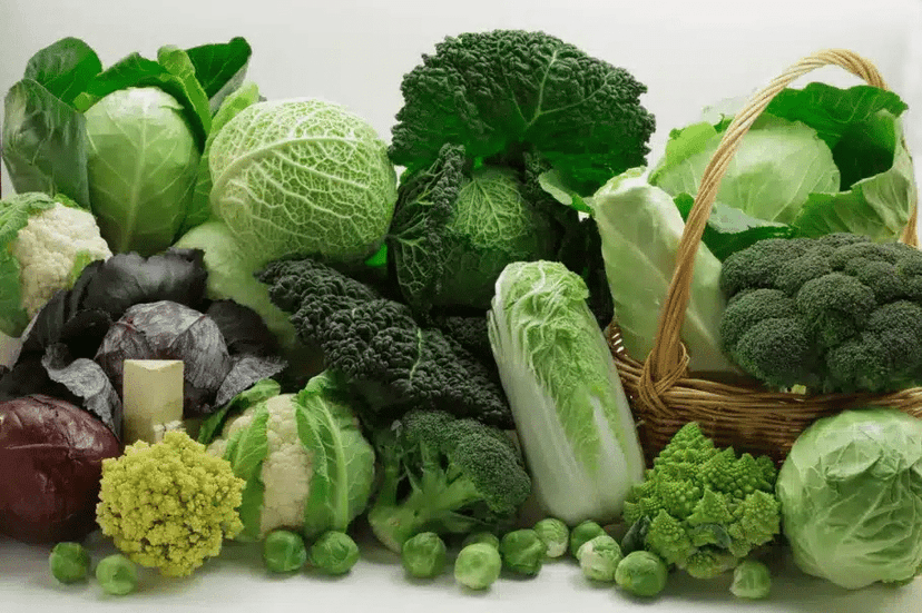 Espinafres e verduras escuras (Foto Reprodução/Internet) Espinafres e verduras escuras (Foto Reprodução/Internet)