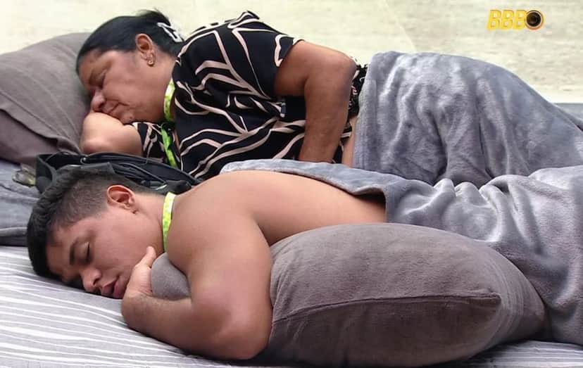 Joselma Silva e Guilherme Albuquerque dormiram na área externa do BBB25 (Foto: Reprodução / Globo) Joselma Silva e Guilherme Albuquerque dormiram na área externa do BBB25 (Foto: Reprodução / Globo)