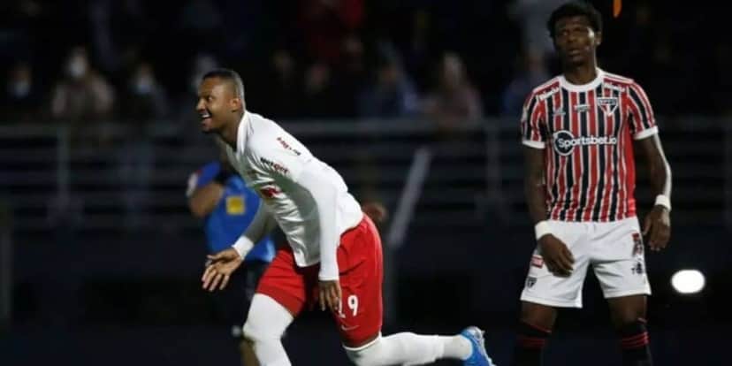 Ele está há mais de 5 anos no Bragantino (Reprodução: Ari Ferreira) Ele está há mais de 5 anos no Bragantino (Reprodução: Ari Ferreira)
