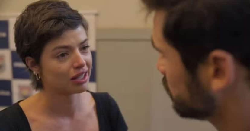 Luma dá notícia de morte de Viola para Rudá na trama da Globo (Foto: Divulgação/Globo) Luma dá notícia de morte de Viola para Rudá na trama da Globo (Foto: Divulgação/Globo)