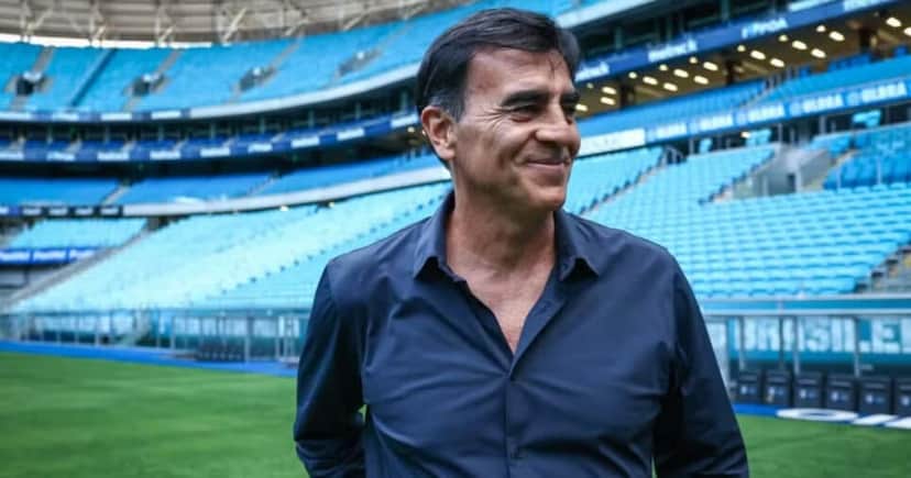 Quinteros exige 3 reforços no Grêmio para 2025 (Foto: Lucas Uebel / Grêmio FBPA) Quinteros exige 3 reforços no Grêmio para 2025 (Foto: Lucas Uebel / Grêmio FBPA)