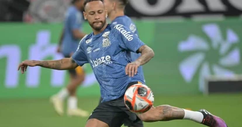 Neymar pede para trocar a bola após jogo contra Corinthians (Reprodução/Internet) Neymar pede para trocar a bola após jogo contra Corinthians (Reprodução/Internet)