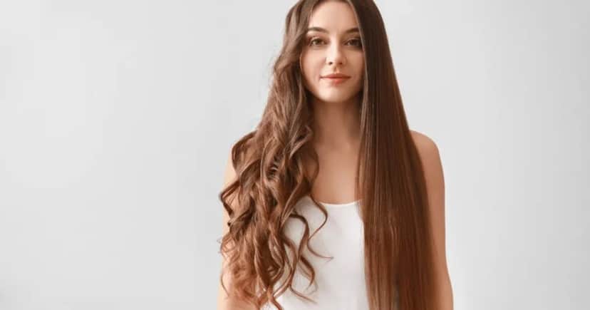: Mistura com 2 ingredientes deixa o cabelo lisinho - (Montagem / TV FOCO) : Mistura com 2 ingredientes deixa o cabelo lisinho - (Montagem / TV FOCO)