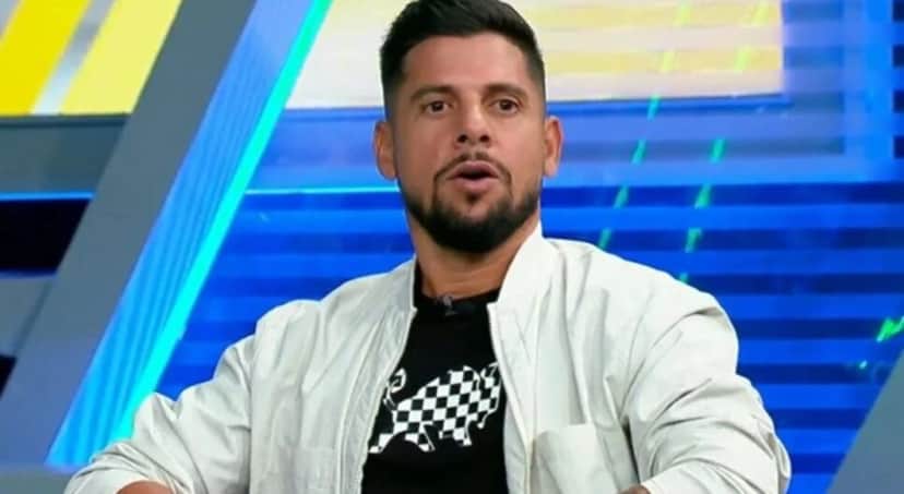 Cicinho, do Arena SBT, se torna alvo da Band com proposta melhorada pra ingressar em esportivo e rádio (Foto: Reprodução/ SBT) Cicinho, do Arena SBT, se torna alvo da Band com proposta melhorada pra ingressar em esportivo e rádio (Foto: Reprodução/ SBT)