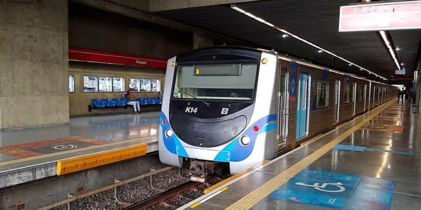 Estação Tatuapé teve que esvaziar a composição (Reprodução: Internet) Estação Tatuapé teve que esvaziar a composição (Reprodução: Internet)