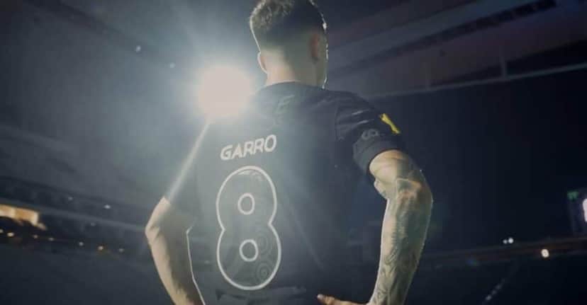 Garro é novo camisa 8 do Corinthians - (Divulgação / Corinthians) Garro é novo camisa 8 do Corinthians - (Divulgação / Corinthians)