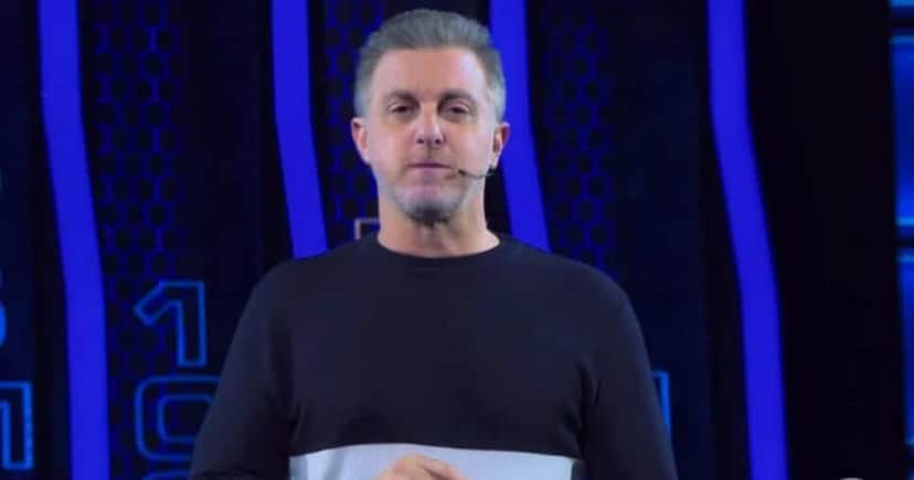 Luciano Huck toma atitude no The Wall da Globo (Foto: Reprodução) Luciano Huck toma atitude no The Wall da Globo (Foto: Reprodução)