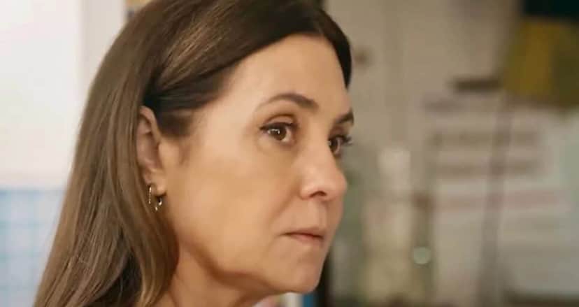 Mércia prestes a ver a casa cair com tudo que Luma descobre sobre ela (Foto: Reprodução/ Globo) Mércia prestes a ver a casa cair com tudo que Luma descobre sobre ela (Foto: Reprodução/ Globo)