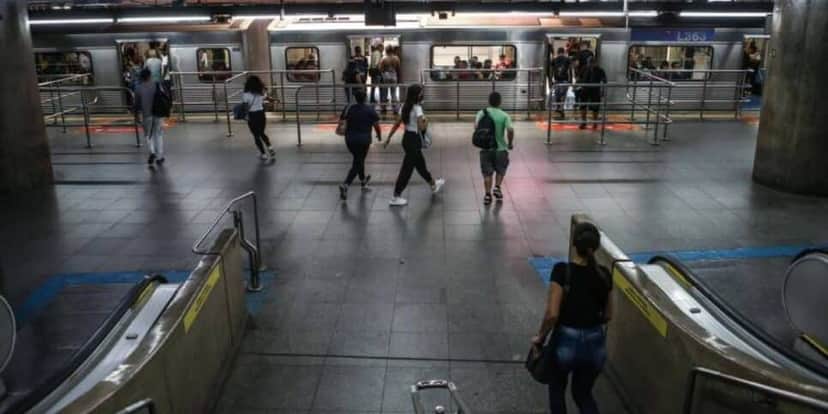 Metrô conta com milhões de passageiros diariamente (Reprodução: Internet)