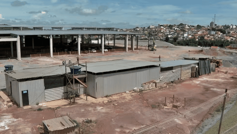 Construção de shopping em MG - (Foto: Reprodução EPTV) Construção de shopping em MG - (Foto: Reprodução EPTV)