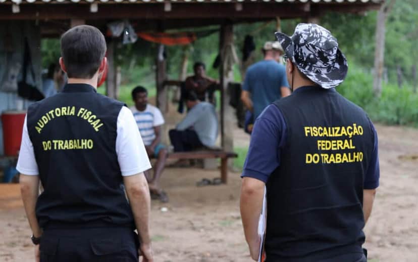 Agentes de inspeção do Ministério do Trabalho (Foto Reprodução/ Agentes de inspeção do Ministério do Trabalho (Foto Reprodução/