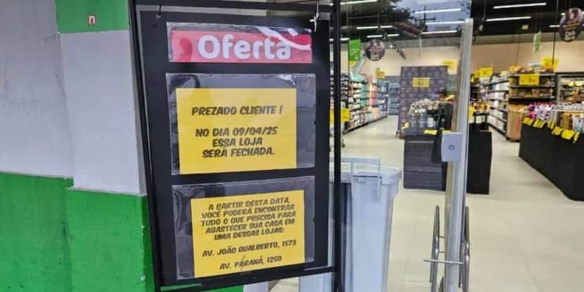 Comunicado supermercado (Foto: Reprodução / Tribuna) Comunicado supermercado (Foto: Reprodução / Tribuna)