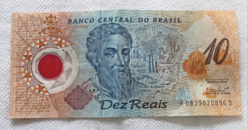 Nota de R$ 10 reais Nota de R$ 10 reais